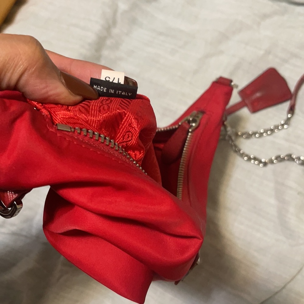 Red Prada Cross Body - Picture 4 of 4